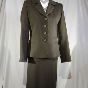 Ellen Tracy Business Suit